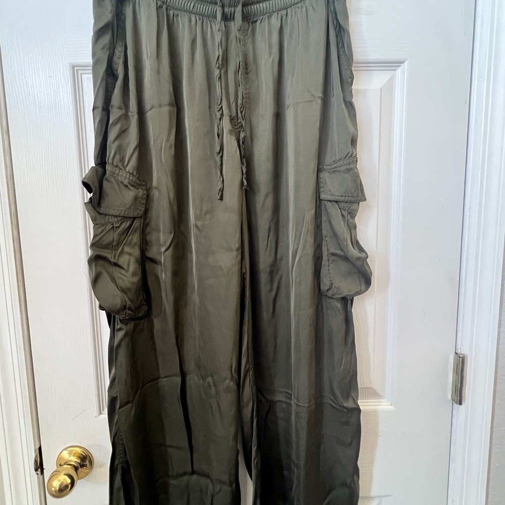 Aerie Green Satin Cargo Pants